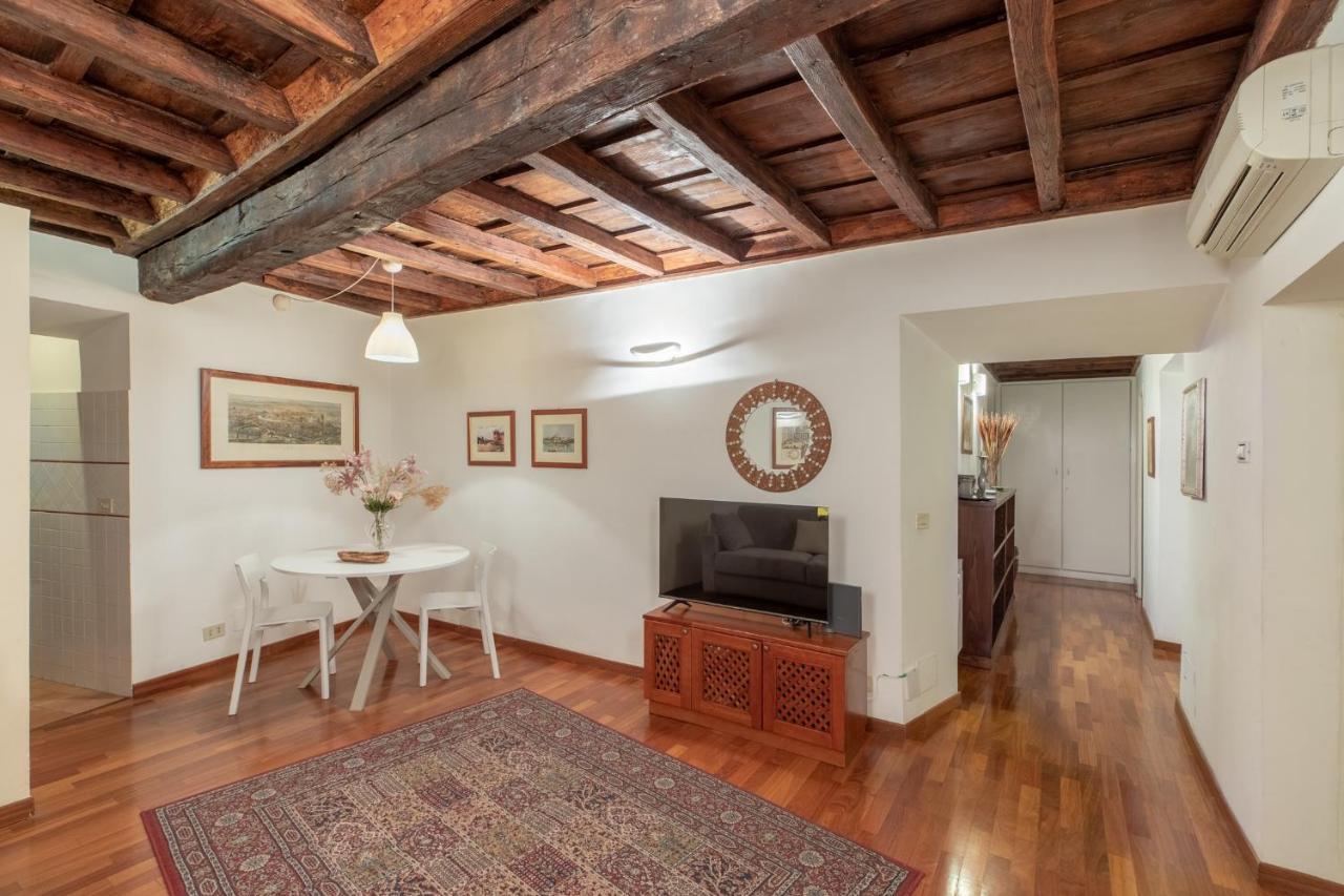 Iflat Comfy Apartament In Campo De' Fiori โรม ภายนอก รูปภาพ